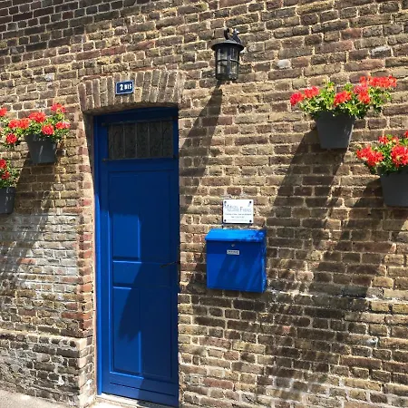 Maison Quatre Freres ベッド・アンド・ブレックファスト ルーヴィエ