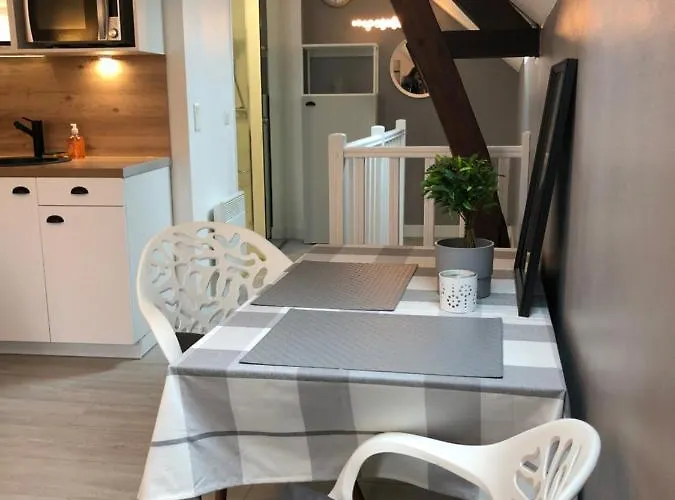 Maison Quatre Freres Bed & Breakfast